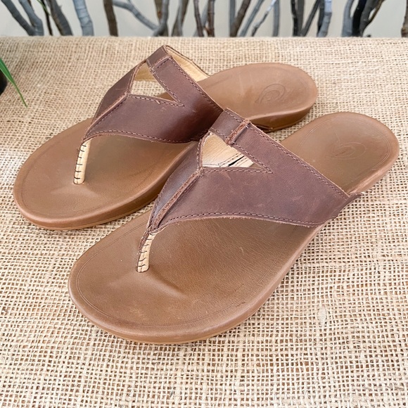 OluKai LaLa Thong Flip Flop Sandals - Picture 2 of 10